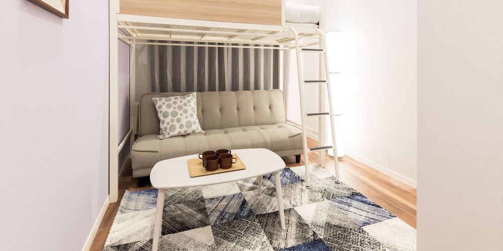 メゾネット ルーム 客室1 | トリップポッド東比恵