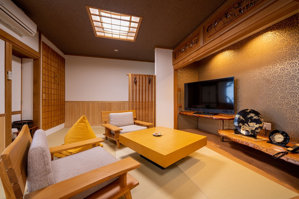 展望風呂付 別館貴賓室 (亀) | 古湯温泉　鶴の恩返し　よみがえりの宿　鶴霊泉