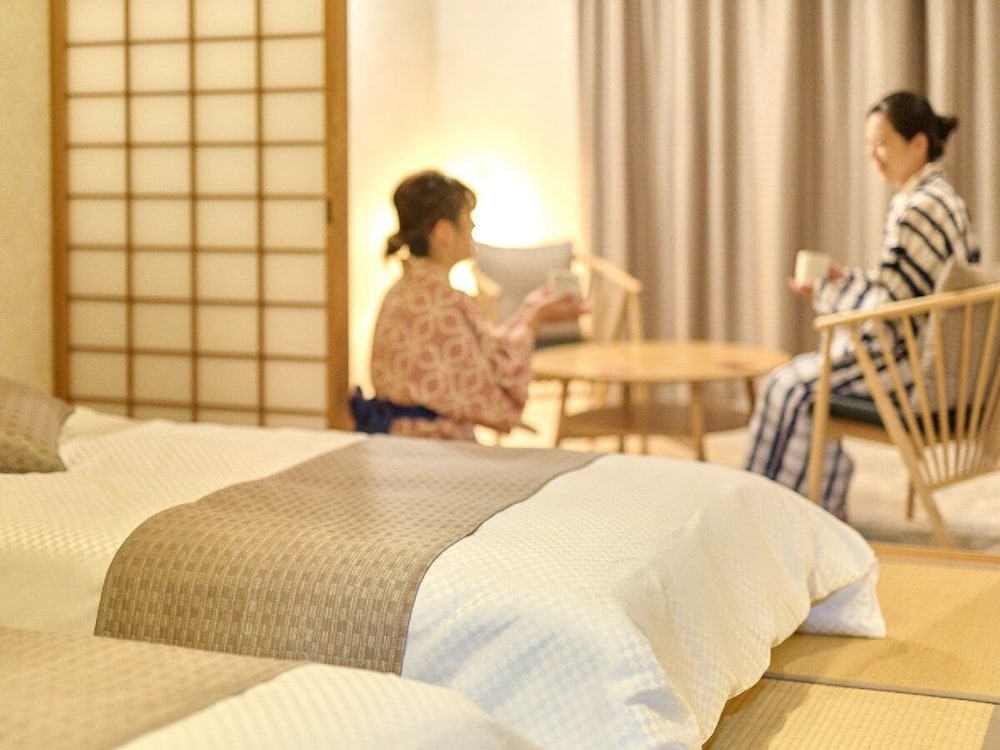 [リバービュー]和洋室 (和室+洋間) (Wi-Fi無料) 客室4 | 天ヶ瀬温泉成天閣