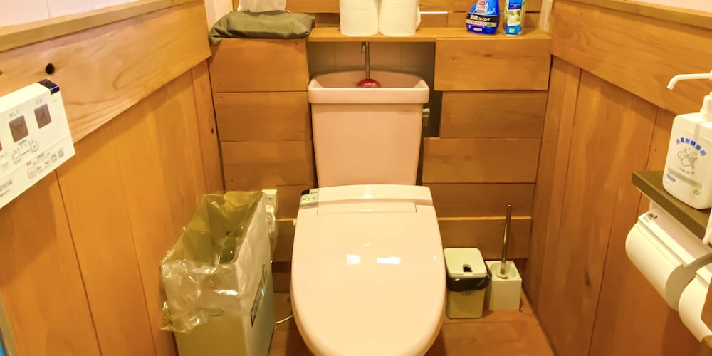 [男女共用] 個室ツインルーム 禁煙 共用バスルーム0 | ゲストハウス オプンティア