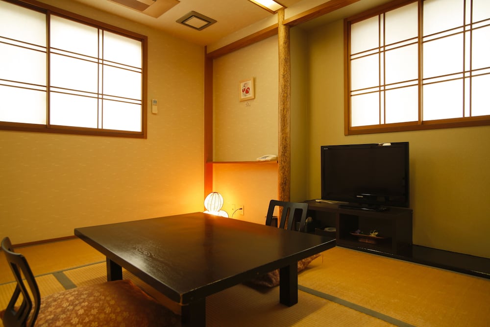 客室1 | なごみの香風の宿 さだ助