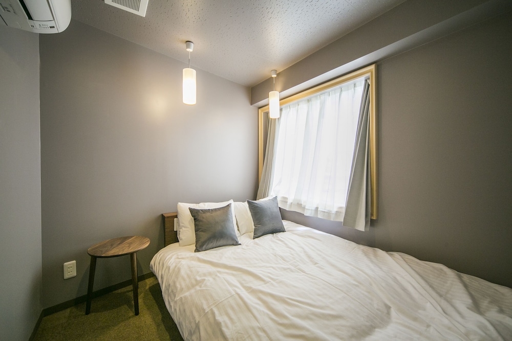 ダブルルーム 客室0 | THE WARDROBE HOTEL 下北沢