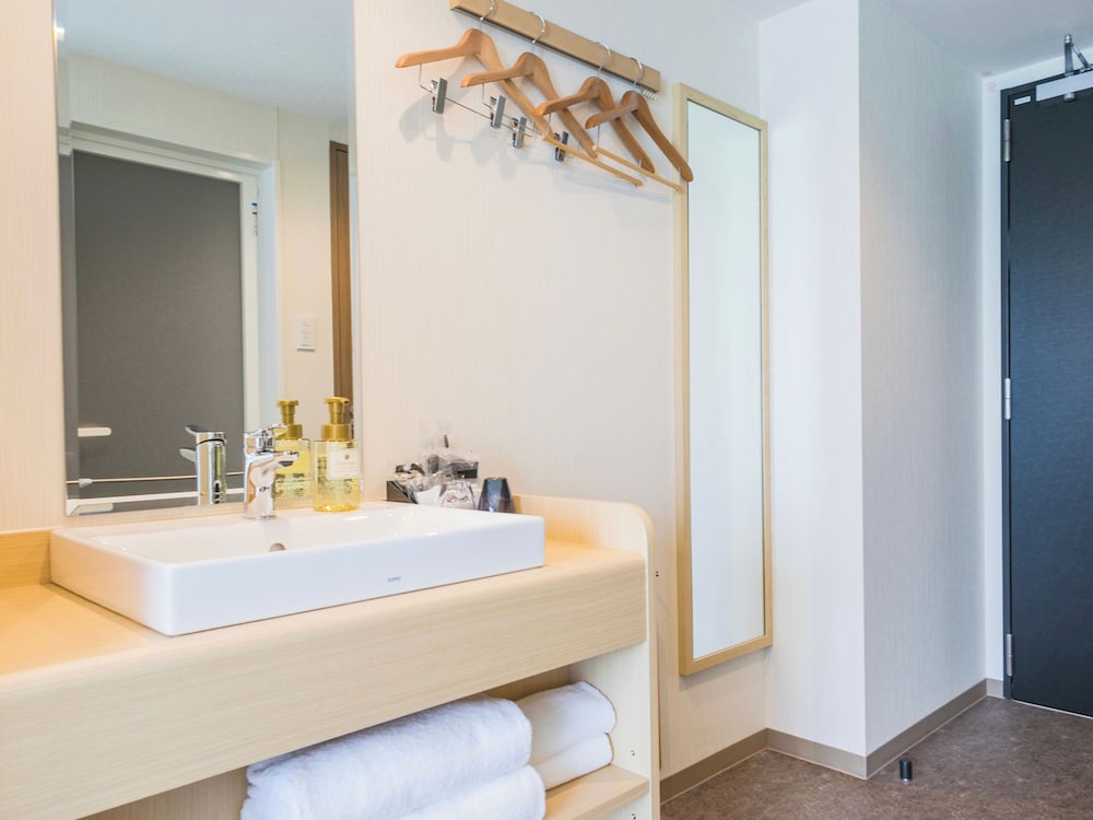 ダブルルーム 禁煙 客室17 | 変なホテルプレミア 京都駅八条口前