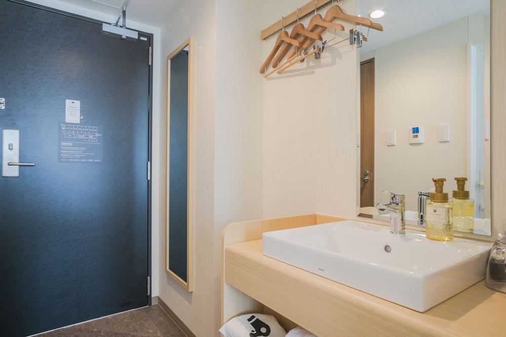 ツインルーム 禁煙 客室6 | 変なホテルプレミア 京都駅八条口前