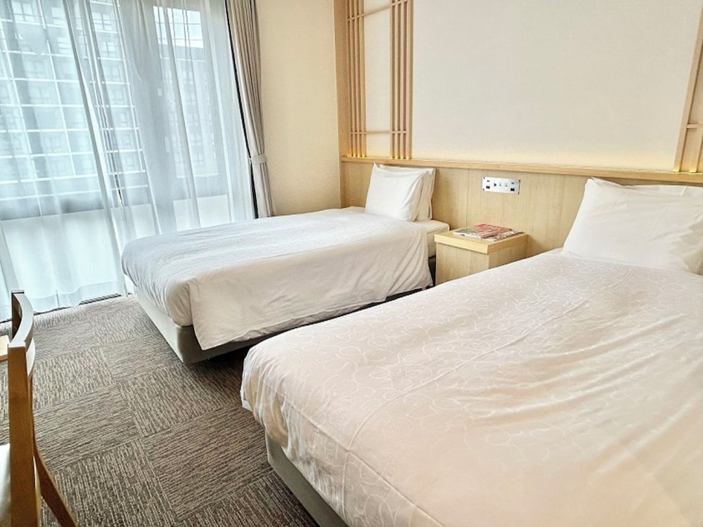ツインルーム 禁煙 | 変なホテルプレミア 京都駅八条口前