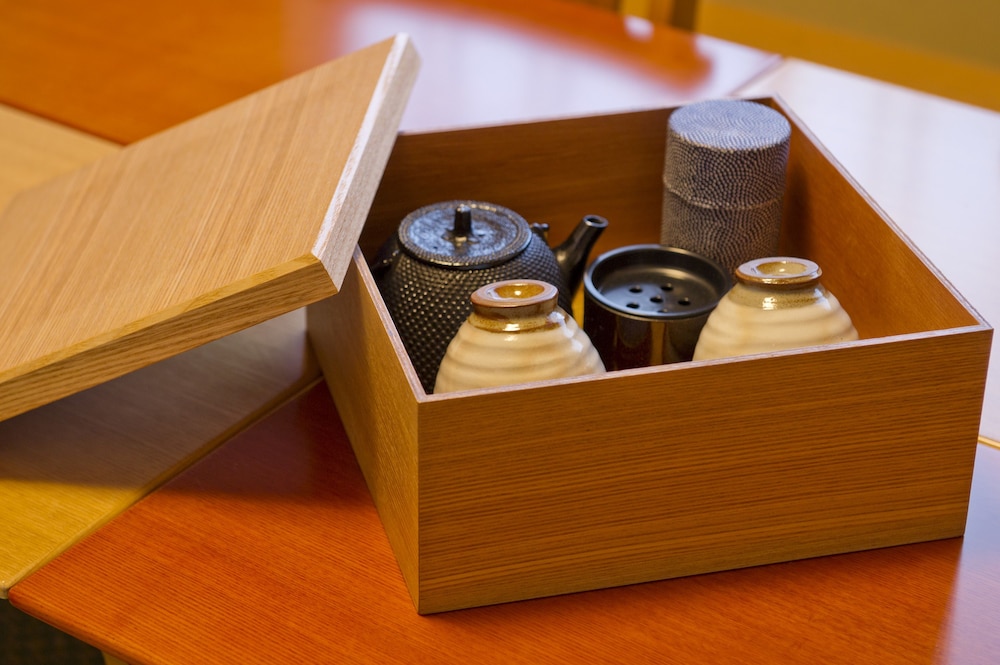 スタンダード ツインルーム 客室1 | 京都 嵐山温泉 花伝抄 (共立リゾート)