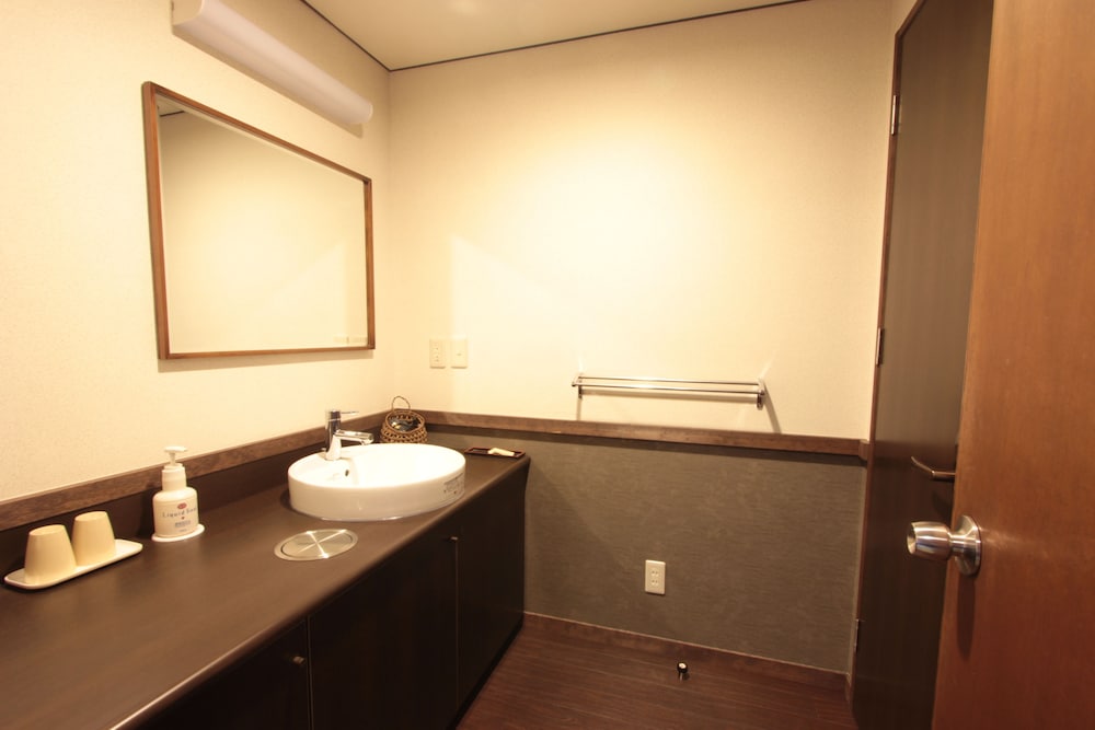 和風モダンツイン バスルームの設備0 | ホテル富貴の森
