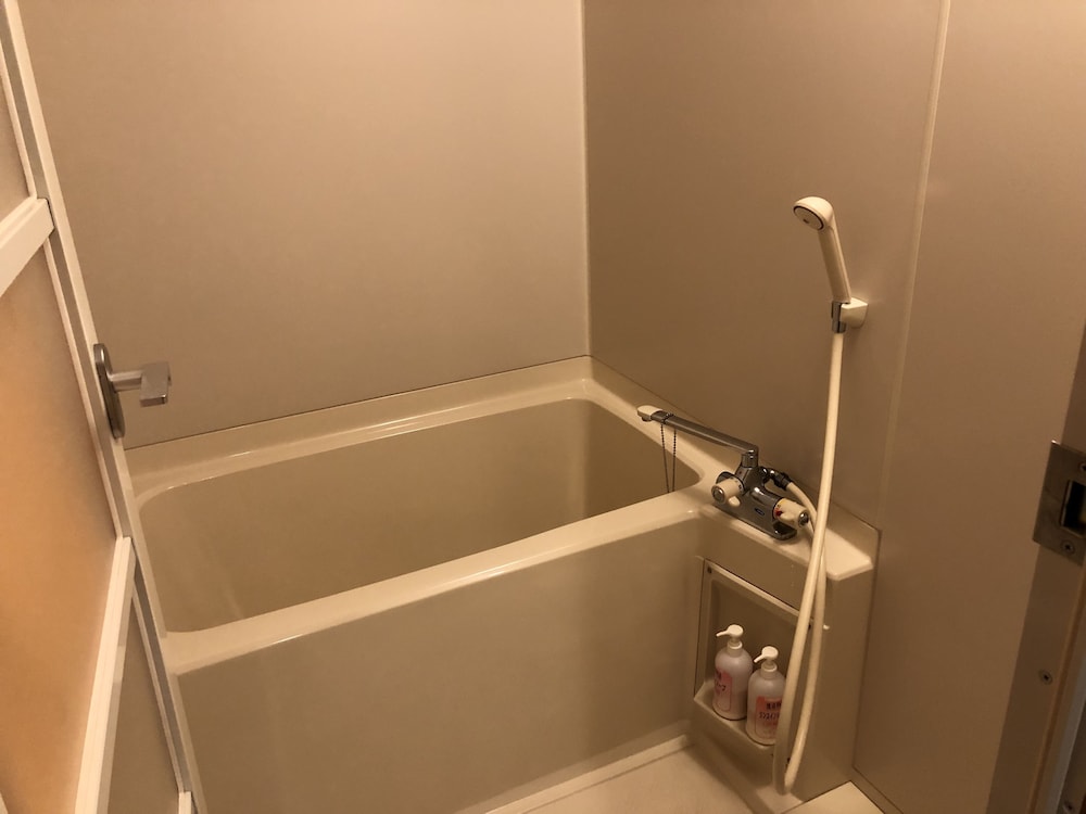 基準室 バスルーム1 | ホテル富貴の森