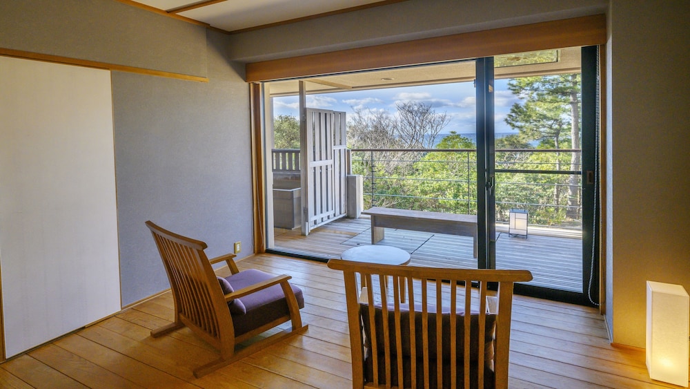 暁の抄2-3階 和洋室 49㎡ 眺望/庭 露天風呂付 禁煙 部屋からの景観0 | 浜千鳥の湯 海舟