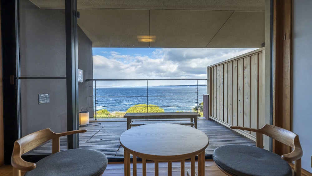 波の抄3-5階 和洋室41㎡ 眺望/海 露天風呂付 禁煙 部屋からの景観0 | 浜千鳥の湯 海舟