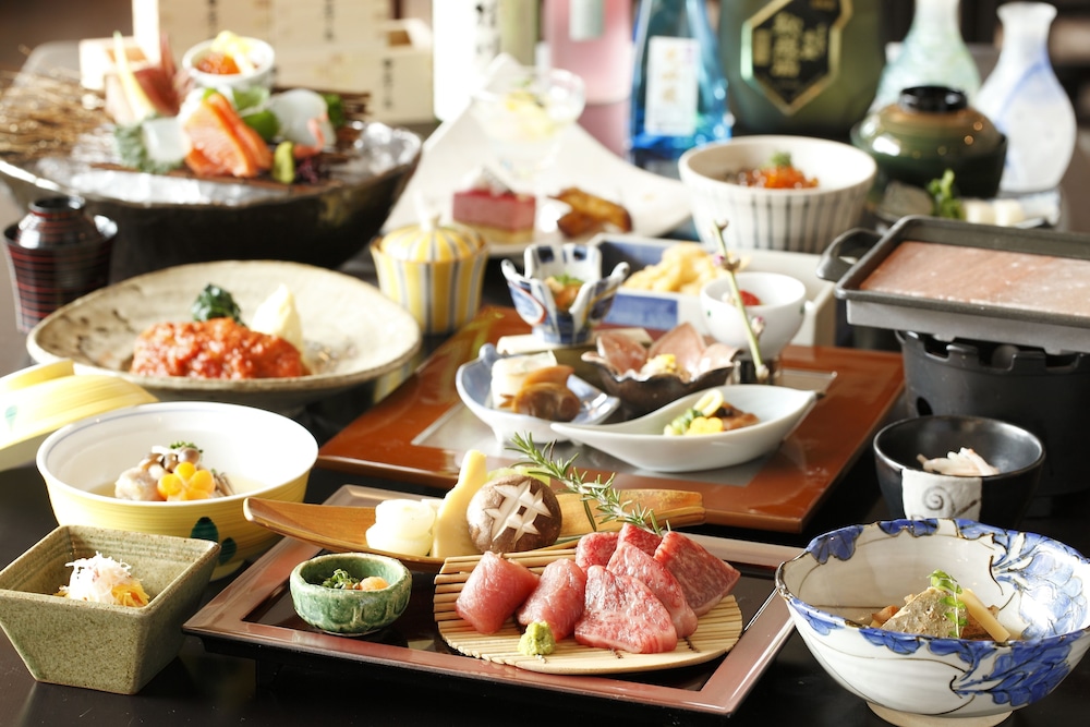 レストラン1 | 湯宿 季の庭