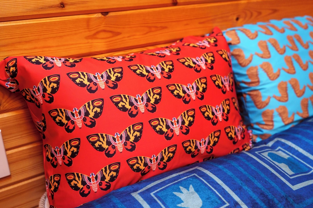 ~ゴジラコラボルーム「昭和東宝怪獣資料室」~ご宿泊者様限定の豪華オリジナルグッズをプレゼント/ゴジラ迎撃作戦ゴールドチケット付き/2名定員/禁煙/全室檜風呂付き 客室5 | グランシャリオ北斗七星135°