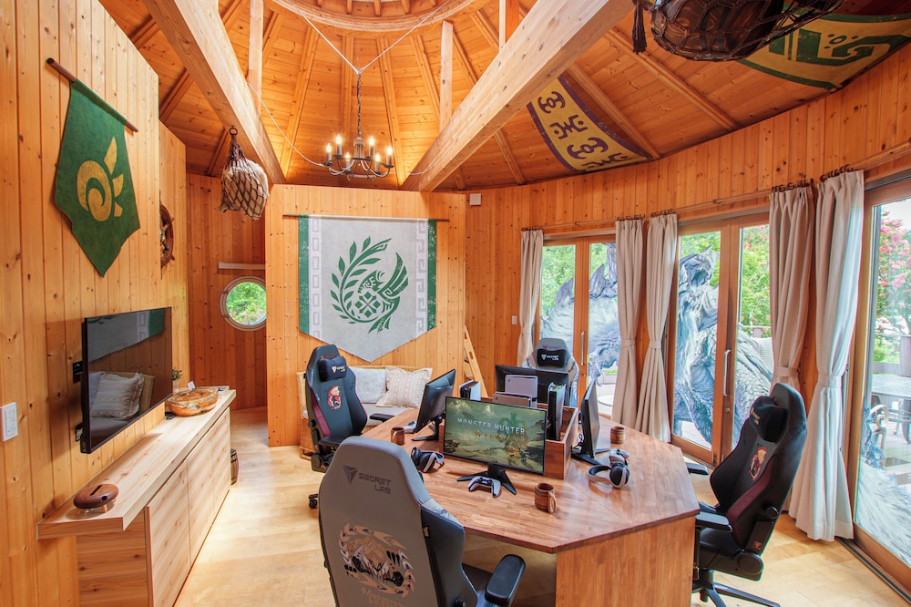 ~モンスターハンターコラボルーム「集会所のコクーン」~ご宿泊者様限定の豪華オリジナルグッズをプレゼント/ニジゲンノモリ アトラクションチケット付き/4名定員/禁煙/全室檜風呂付き | グランシャリオ北斗七星135°