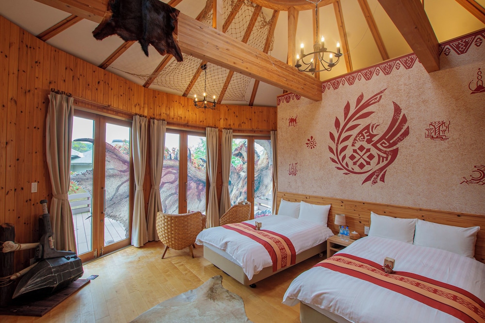 ~モンスターハンターコラボルーム「マイハウスのコクーン」~ご宿泊者様限定の豪華オリジナルグッズをプレゼント/ニジゲンノモリ アトラクションチケット付き/2名定員/禁煙/全室檜風呂付き | グランシャリオ北斗七星135°