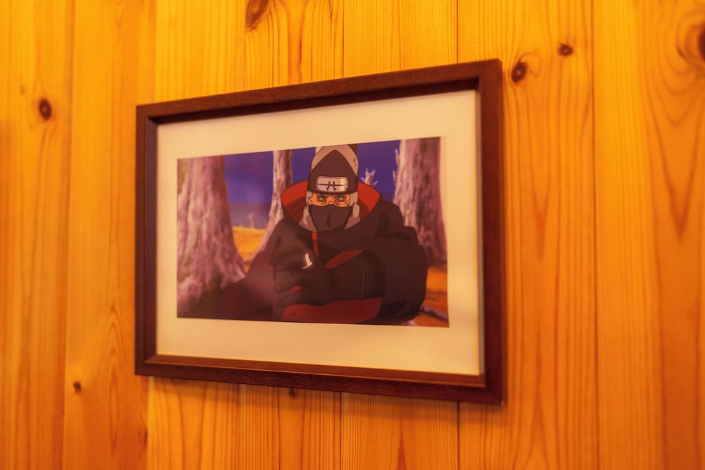 ~NARUTO-ナルト-コラボルーム「暁のコクーン」~ご宿泊者様限定の豪華オリジナルグッズをプレゼント/NARUTO&BORUTO忍里ライトチケット＋ハイドアンドシーク付き/4名定員/禁煙/全室檜風呂 客室9 | グランシャリオ北斗七星135°