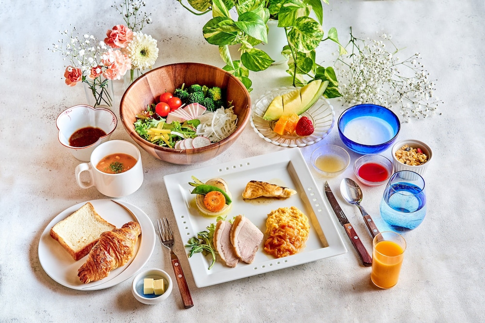~満点の星空とテラスから見える贅沢な夜景を~ ナイトビュー確約/名物 "淡路ビーフ山海トマトすき焼き"鍋をご堪能/お部屋は天然のプラネタリウム/星のコクーン4名定員/禁煙/全室檜風呂付 朝食0 | グランシャリオ北斗七星135°