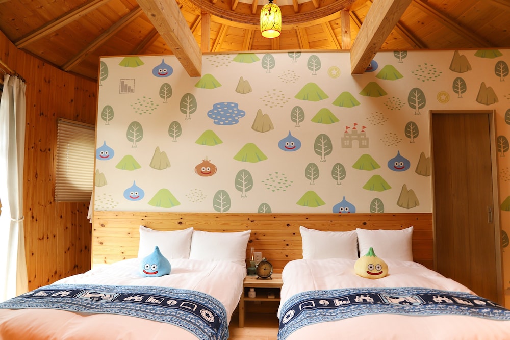 ~ドラゴンクエストコラボルーム「スライムのコクーン」~ご宿泊者様限定の豪華オリジナルグッズをプレゼント/ドラゴンクエスト アイランドライトチケット付き/4名定員/禁煙/全室檜風呂付き 客室1 | グランシャリオ北斗七星135°