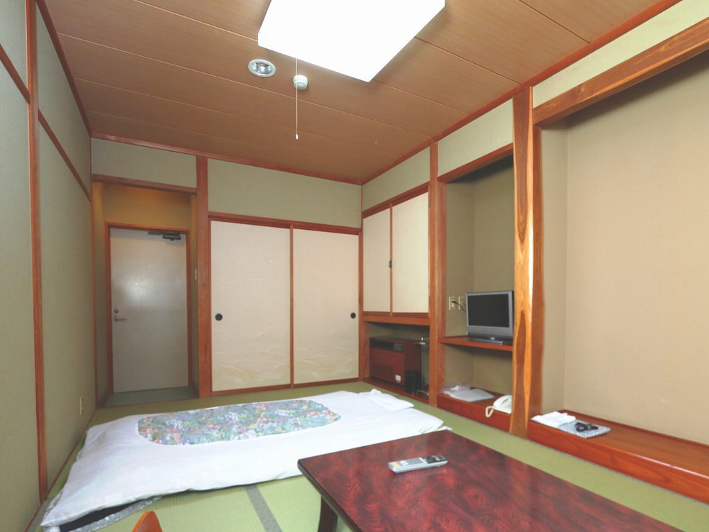和室 8畳間 禁煙 客室2 | 七倉荘旅館