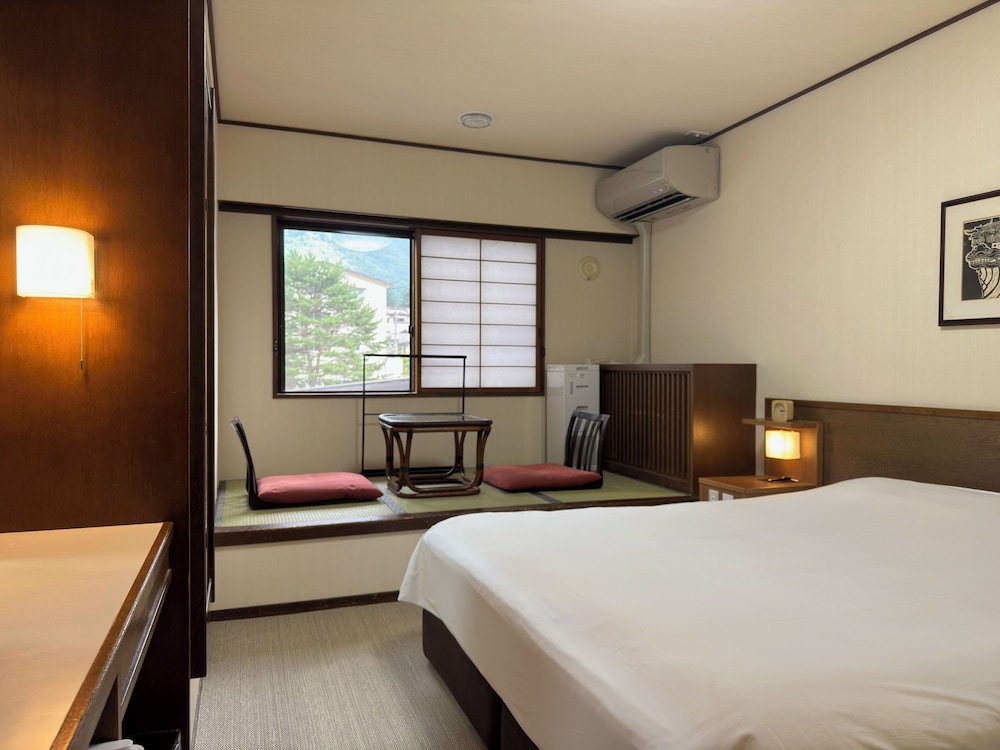 スタンダード ダブルルーム | 奥飛騨温泉郷 平湯館