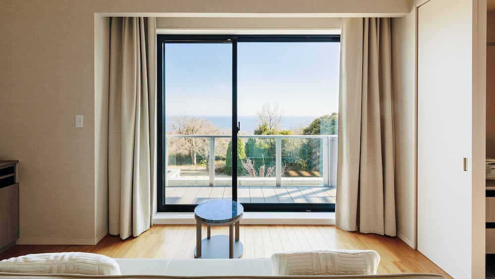 ラグジュアリー スイート 部屋からの景観0 | the salon 伊豆高原 Hotels & Resort