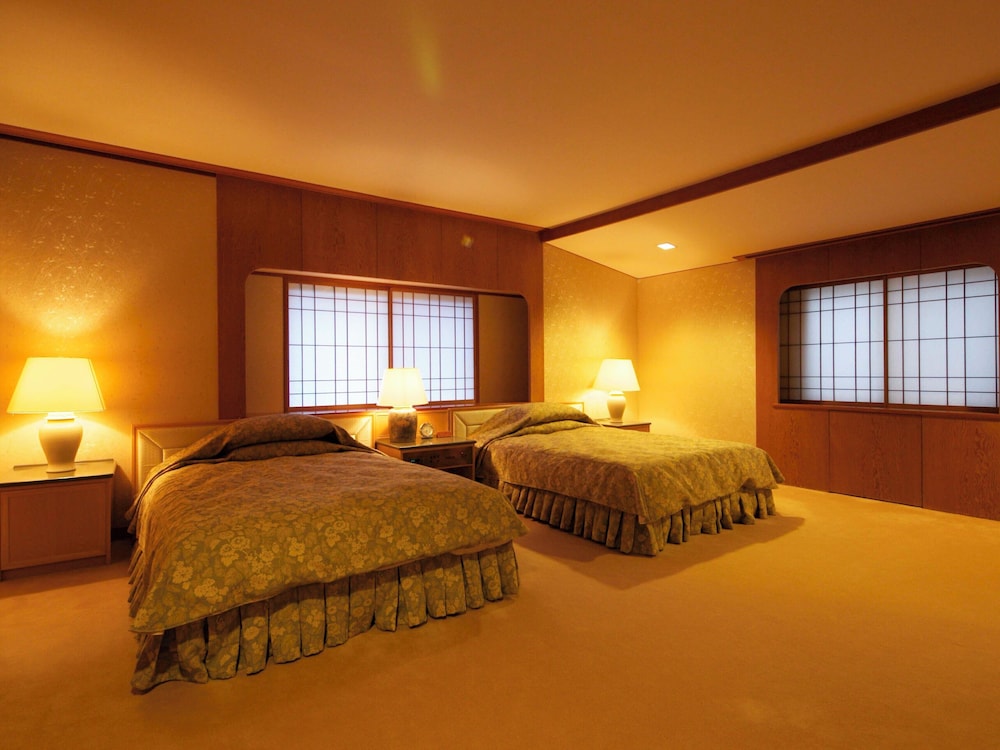 グランド ヴィラ 2 ベッドルーム コートヤードビュー 別館 客室8 | 旅亭 半水盧