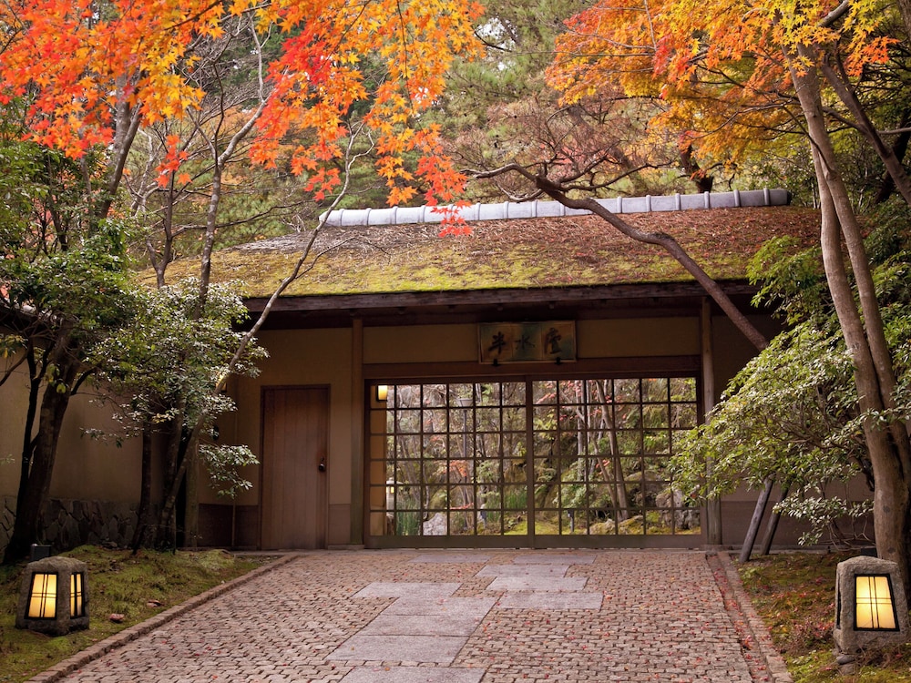 メインイメージ | 旅亭 半水盧