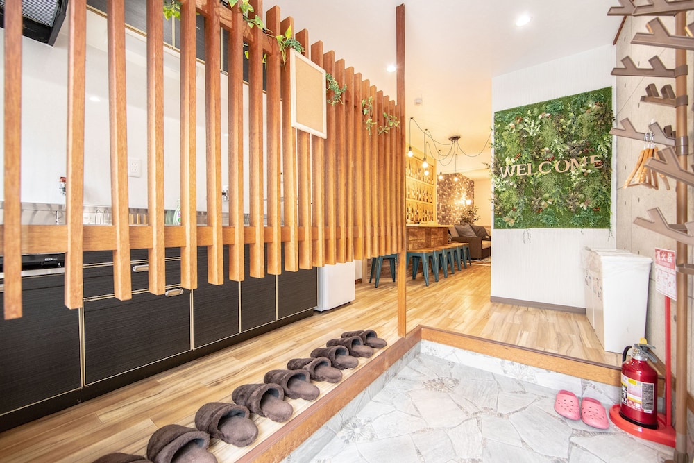 内部エントランス1 | Bar Hosutel 四貫島 内部エントランス1 | Bar Hosutel 四貫島