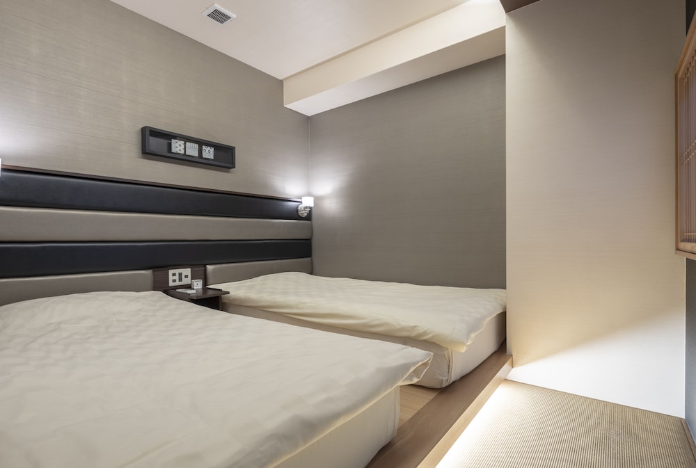 和洋室 禁煙 (26~31㎡) 客室2 | ホテル道後やや