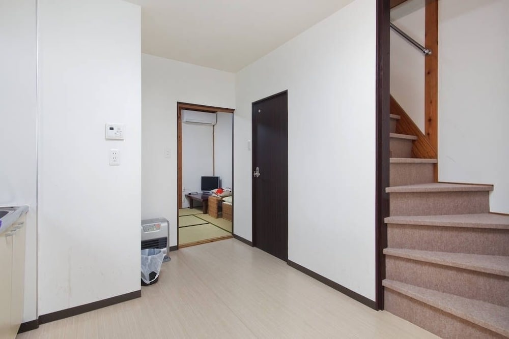 階段1 | ゲストハウス SAYURI「本館」