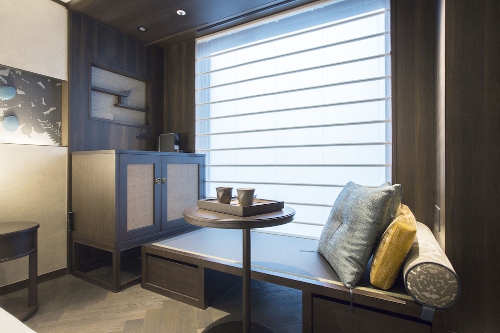 クラシック ルーム クイーンベッド 1 台 眺望なし 禁煙 客室1 | ダーワ・悠洛 京都