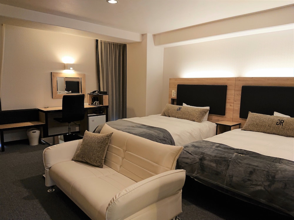 プレミアムツインルーム（ダブルベッド2台）4名まで 喫煙可 | グリーンリッチホテル久留米 天然温泉・有馬六ツ門の湯