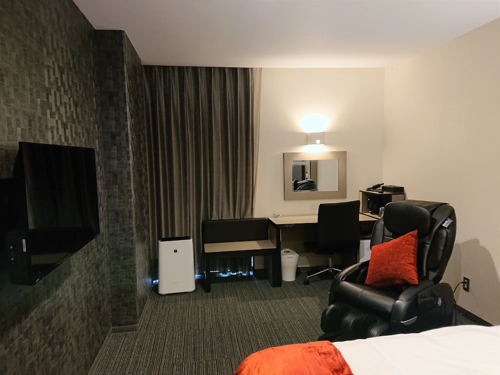 プレミアム ダブルルーム クイーンベッド 1 台 禁煙 客室1 | グリーンリッチホテル久留米 天然温泉・有馬六ツ門の湯