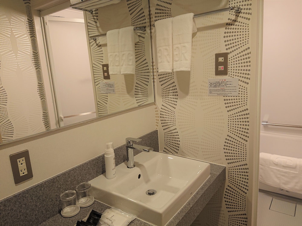 プレミアムツインルーム（ダブルベッド2台）4名まで 喫煙可 客室2 | グリーンリッチホテル久留米 天然温泉・有馬六ツ門の湯