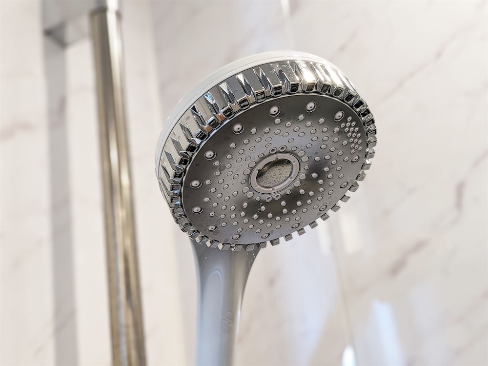 [禁煙] スイート 2ダブルベッド&5ソファベッド 客室の設備とサービス1 | グリーンリッチホテル久留米 天然温泉・有馬六ツ門の湯