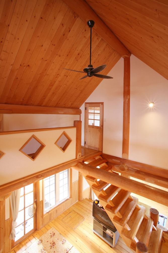 10名用ログハウス 客室4 | 黒川 森のコテージ