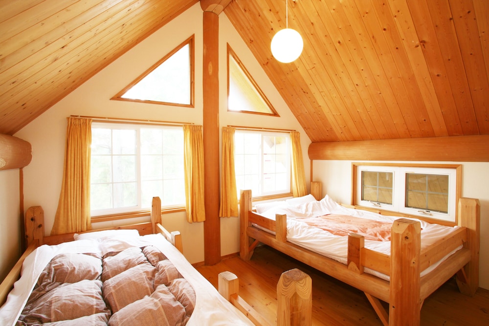 10名用ログハウス 客室3 | 黒川 森のコテージ