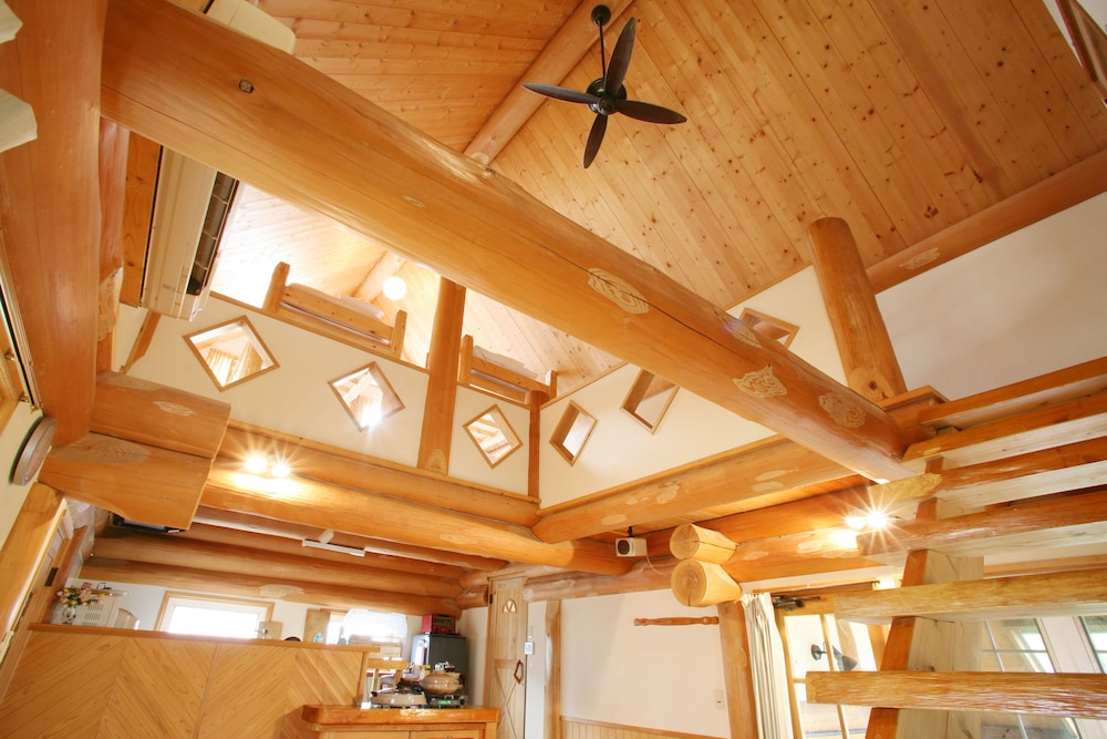 10名用ログハウス 客室9 | 黒川 森のコテージ