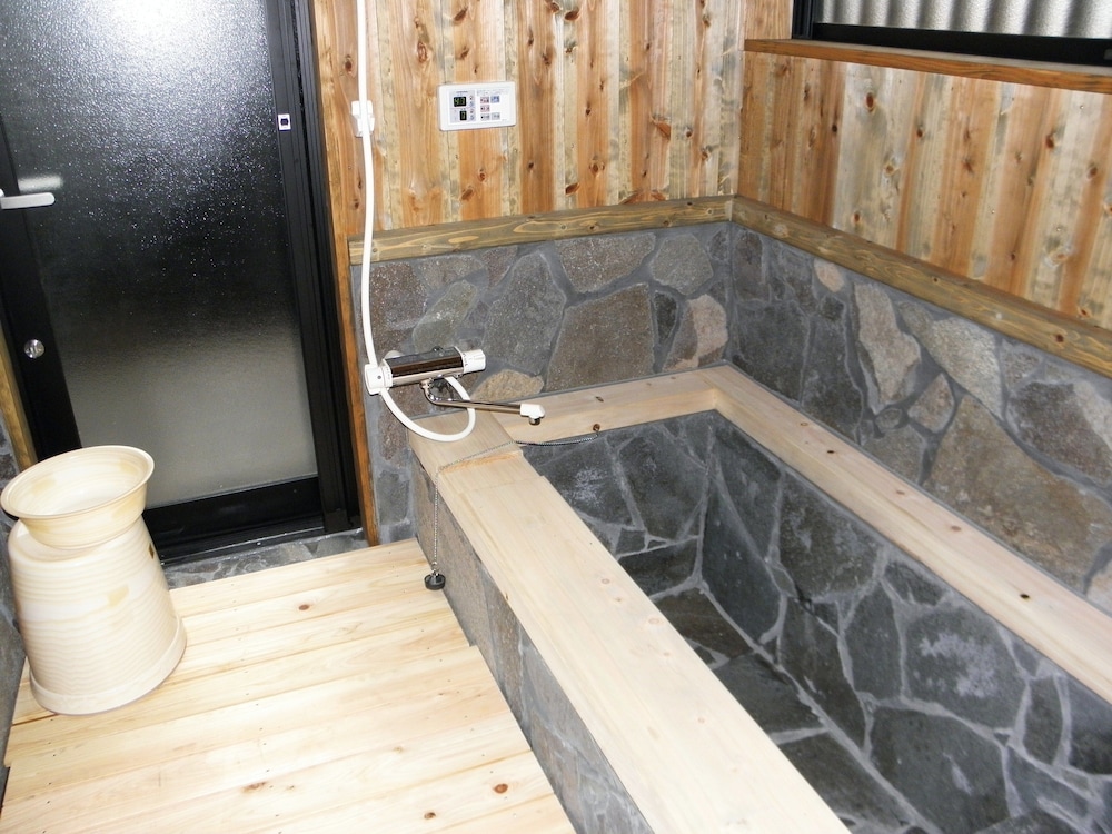 古民家Ⅱ バスルーム0 | 黒川 森のコテージ