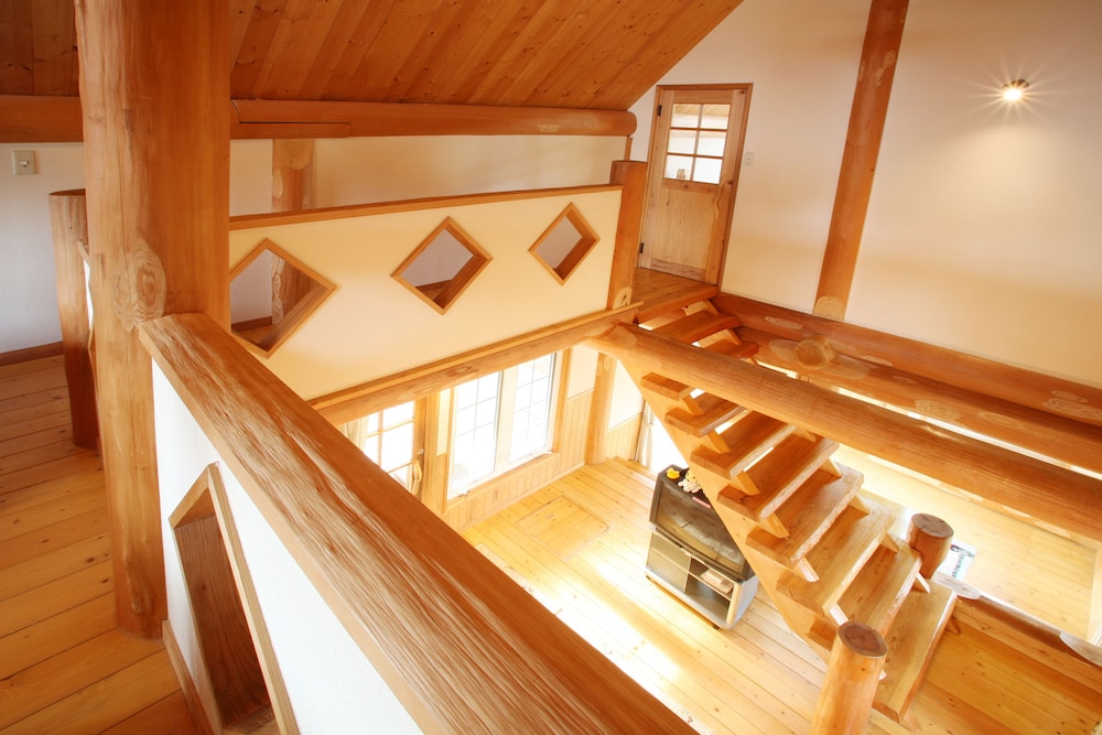 10名用ログハウス 客室2 | 黒川 森のコテージ