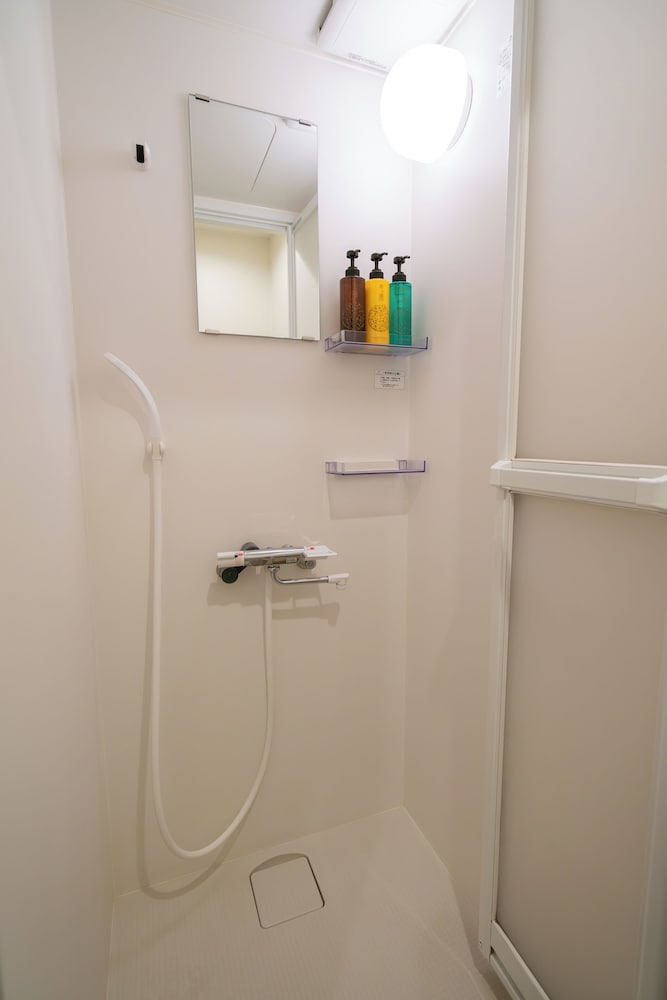 スタジオ バスルーム3 | 大阪中崎町御宿 NAKAZ II