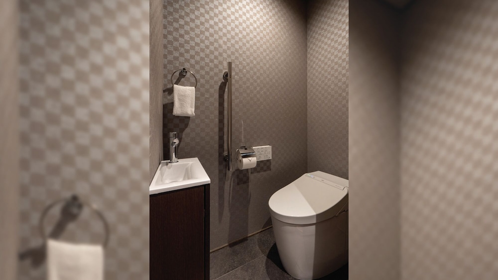 THE KAZAHAYA 坪庭スイート バスルーム0 | ザ 町屋 風早