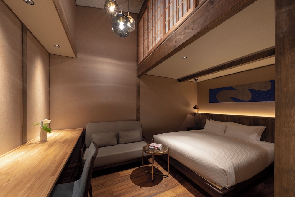 THE KAZAHAYA 坪庭スイート 客室10 | ザ 町屋 風早