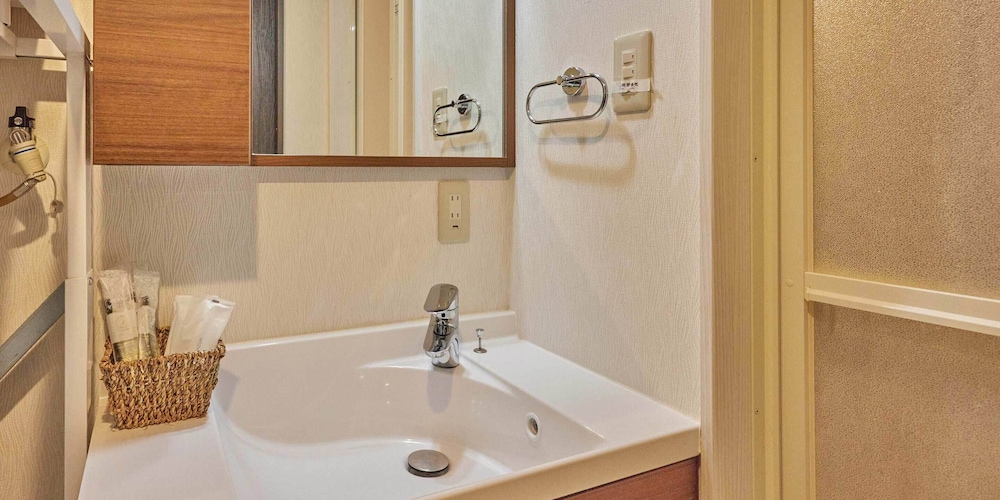 デラックスルーム オーシャンビュー 海風 バスルーム3 | ゆくりなリゾート海風