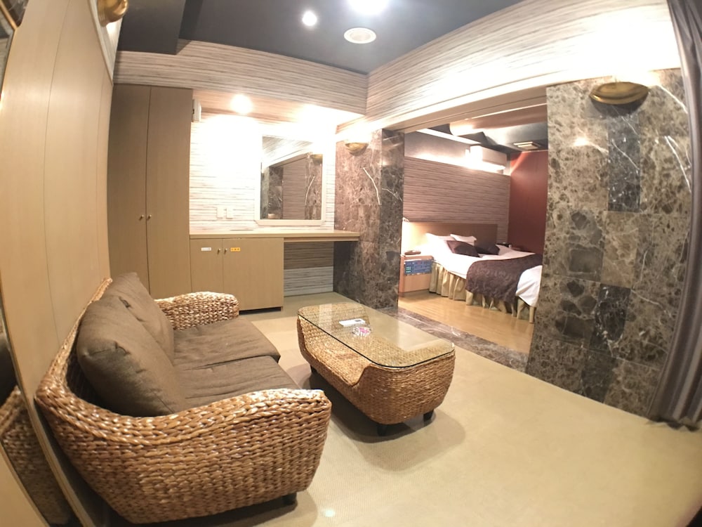 ベーシック ダブルルーム 客室11 | ホテルオーキッド - 大人限定