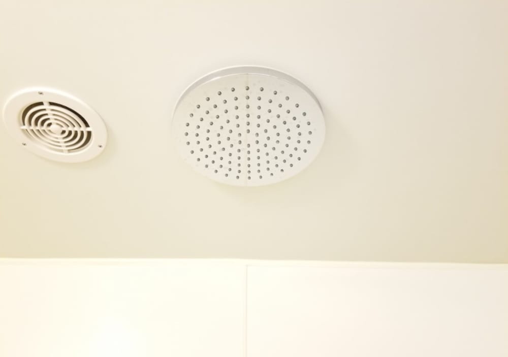 ダブルルーム 禁煙 バスルーム1 | 東横 INN 海老名駅東口