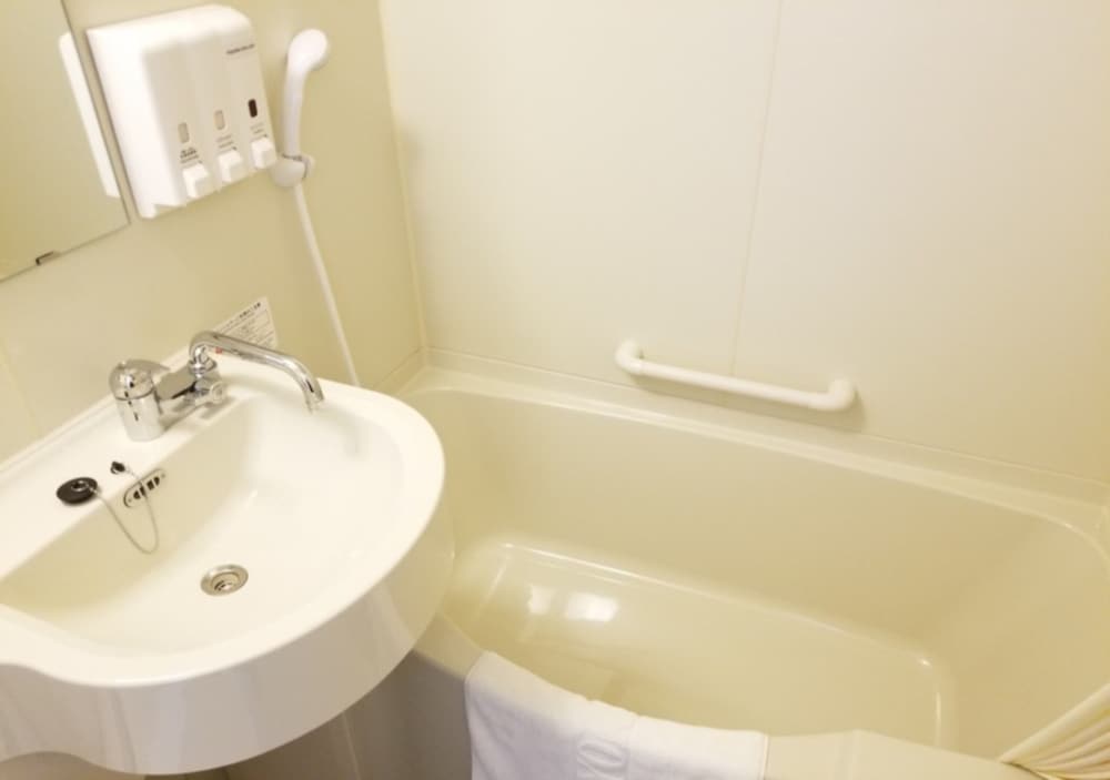 ダブルルーム 禁煙 バスルーム0 | 東横 INN 海老名駅東口