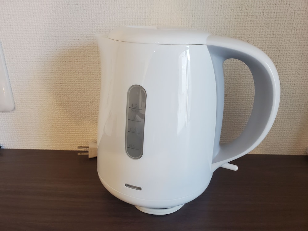 エコノミー ツインルーム シングルベッド 2 台 禁煙 浴槽 客室1 | ホテル ステイト 天王寺