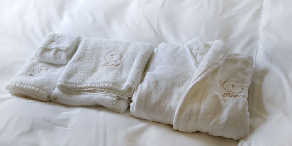 スーペリア キング 客室の設備とサービス0 | T Hotel 竜王