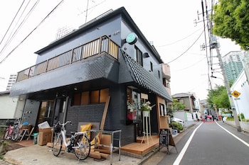 コル高輪ゲートウェイホステル カフェ & バー