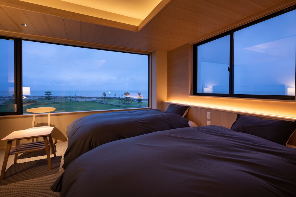 スーペリア ツイン シービュー | 移り住みたくなる宿 イミグレ